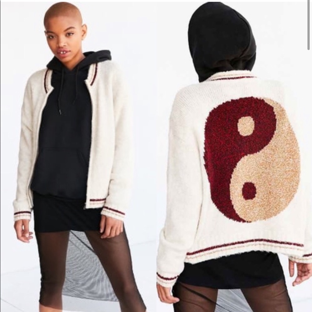 SOFT☁️Ecote Yin Yang Knit Bomber